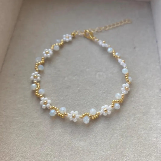 White Wave Beaded Flower Bracelet