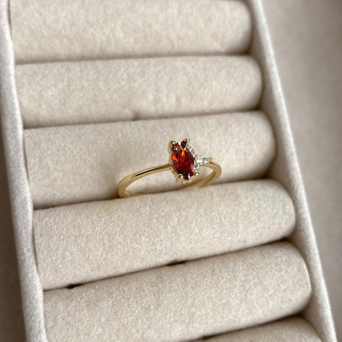 Simple & Delicate Ruby Diamond Ring